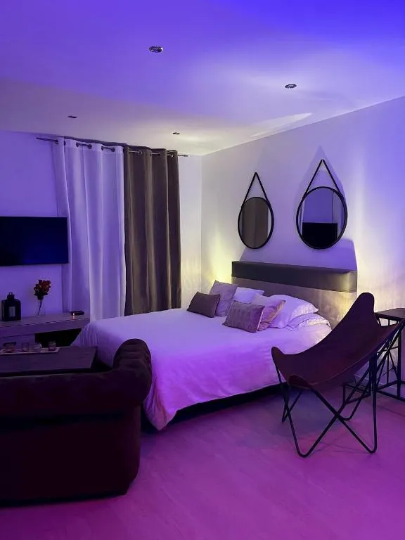 Le 37 - Jacuzzi et terrasse en tête-à-tête à Saint-Étienne (Loire) à Saint-Étienne, photo 4