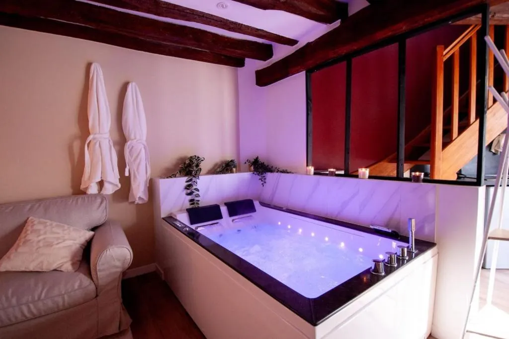 Maison d'Arc Spa à Saint-Péravy-la-Colombe, photo 3