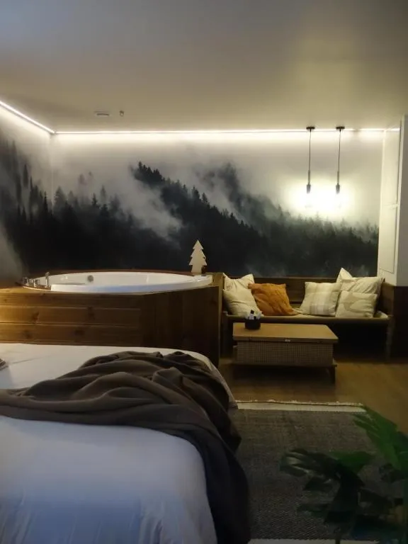 La Bulle Cœur de Vie, suite avec spa à Bagnères-de-Bigorre