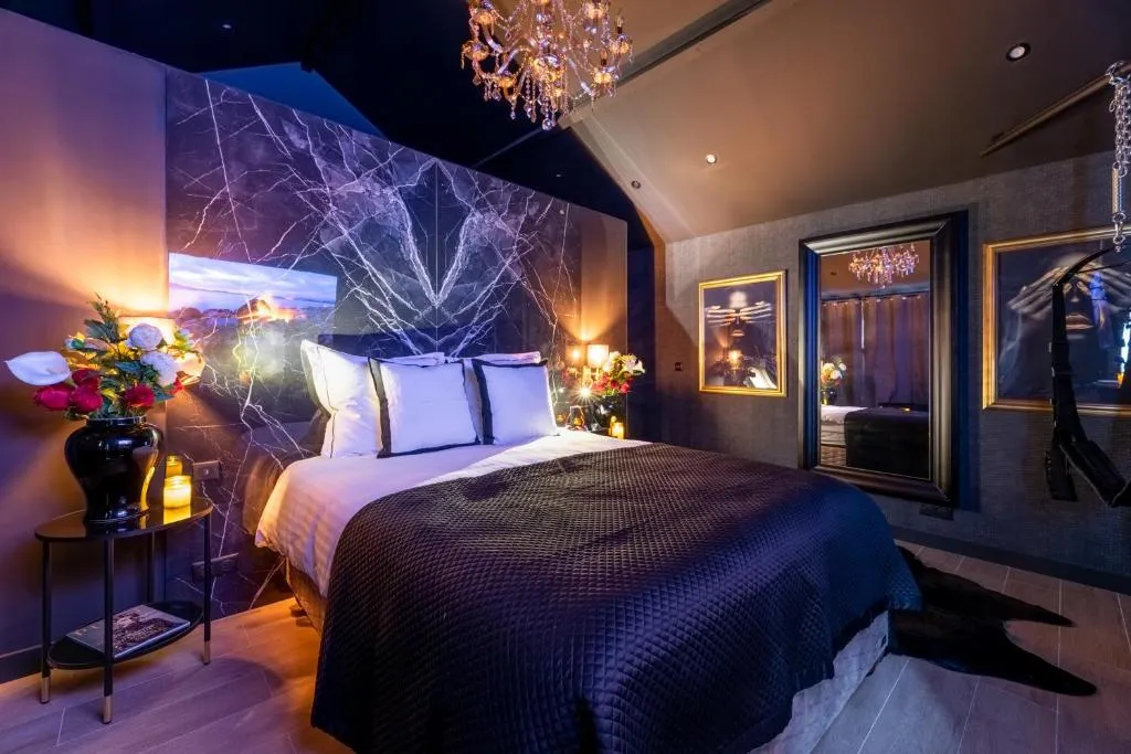 Villa Balnéo, suite avec spa à Rouen
