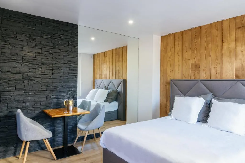 Villa Osmanthus, suite avec spa à Bullion