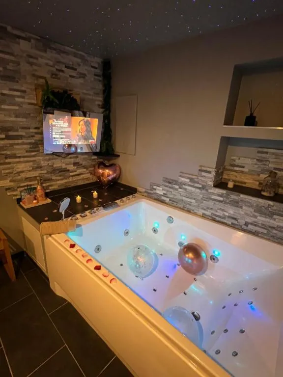 Maison Cosy, suite avec spa à Hyères
