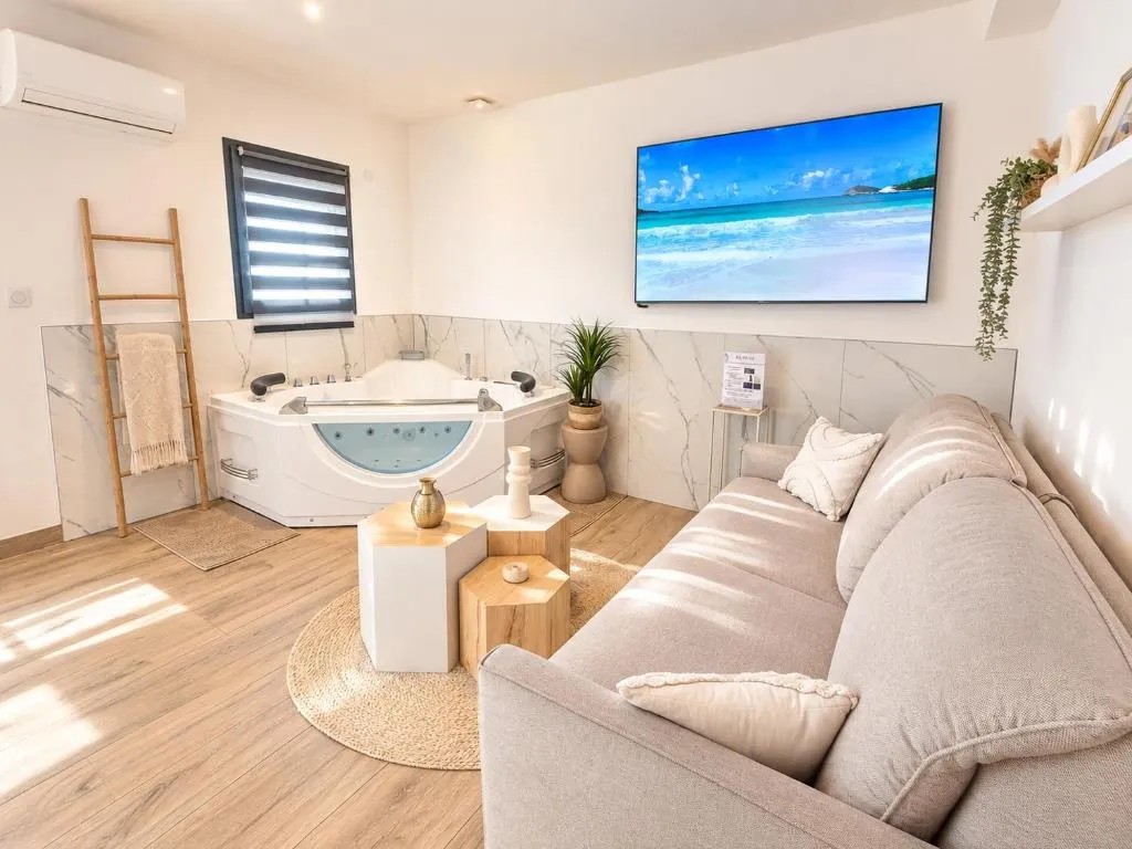 Appartement Piscine et Bain à Remous à Ollioules, photo 6