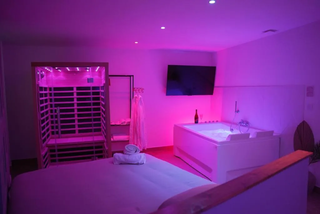 Suite Détente, suite avec spa à Étampes