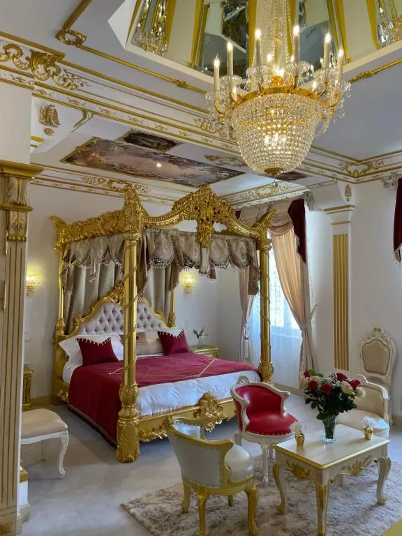 La Suite Impériale du Couvent, suite avec spa à Narbonne