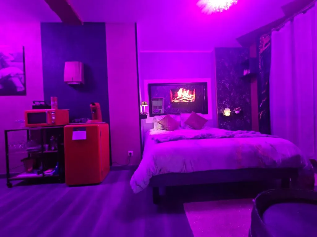 Love Room Divine à Aubers, photo 7
