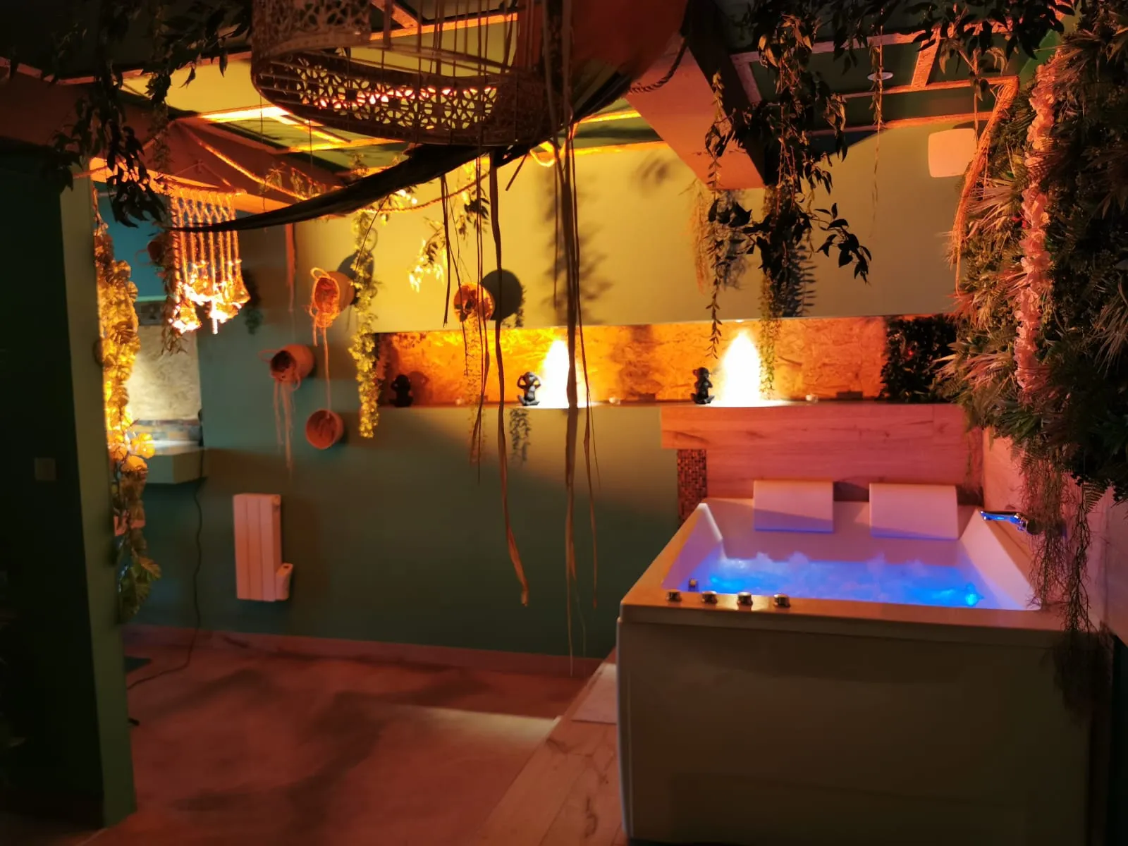 Appartement Jungle Balnéo, suite avec spa à Altkirch