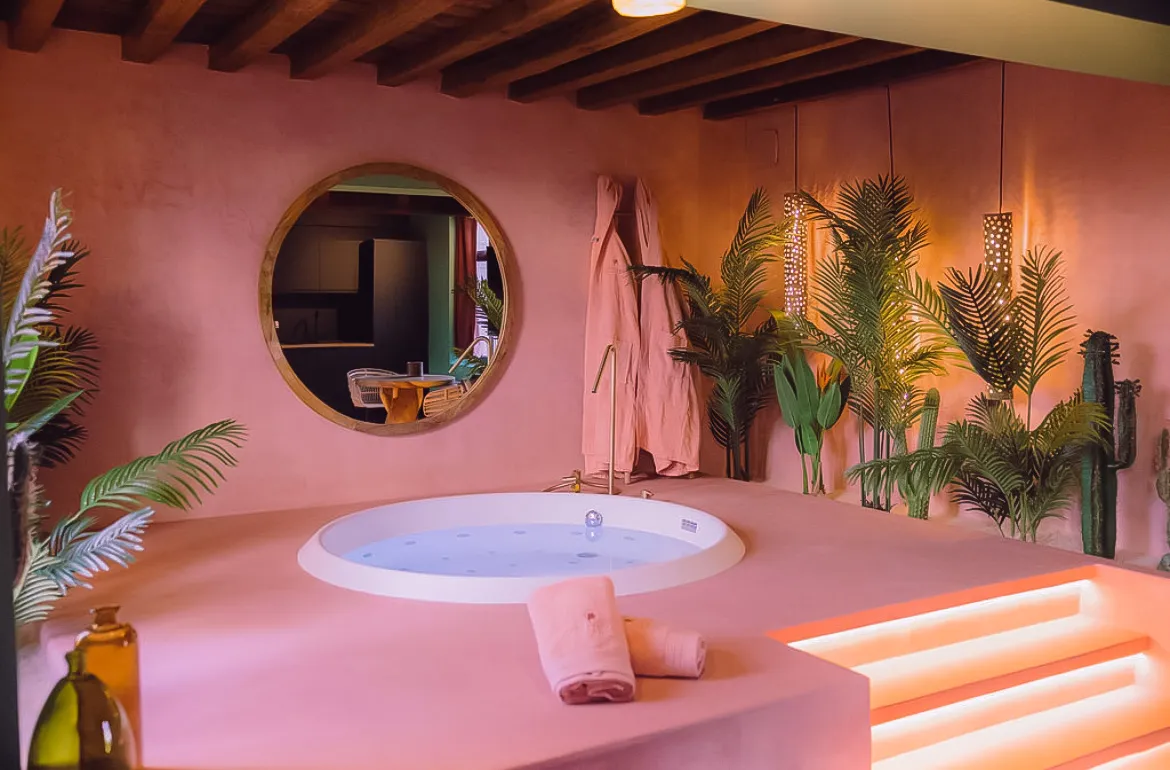 La Bonita, suite avec spa à La Neuville
