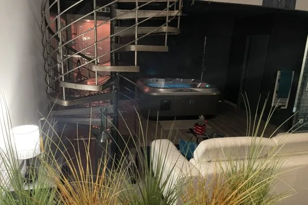 La Suite Jacuzzi Hammam à Bourg-lès-Valence, photo 2
