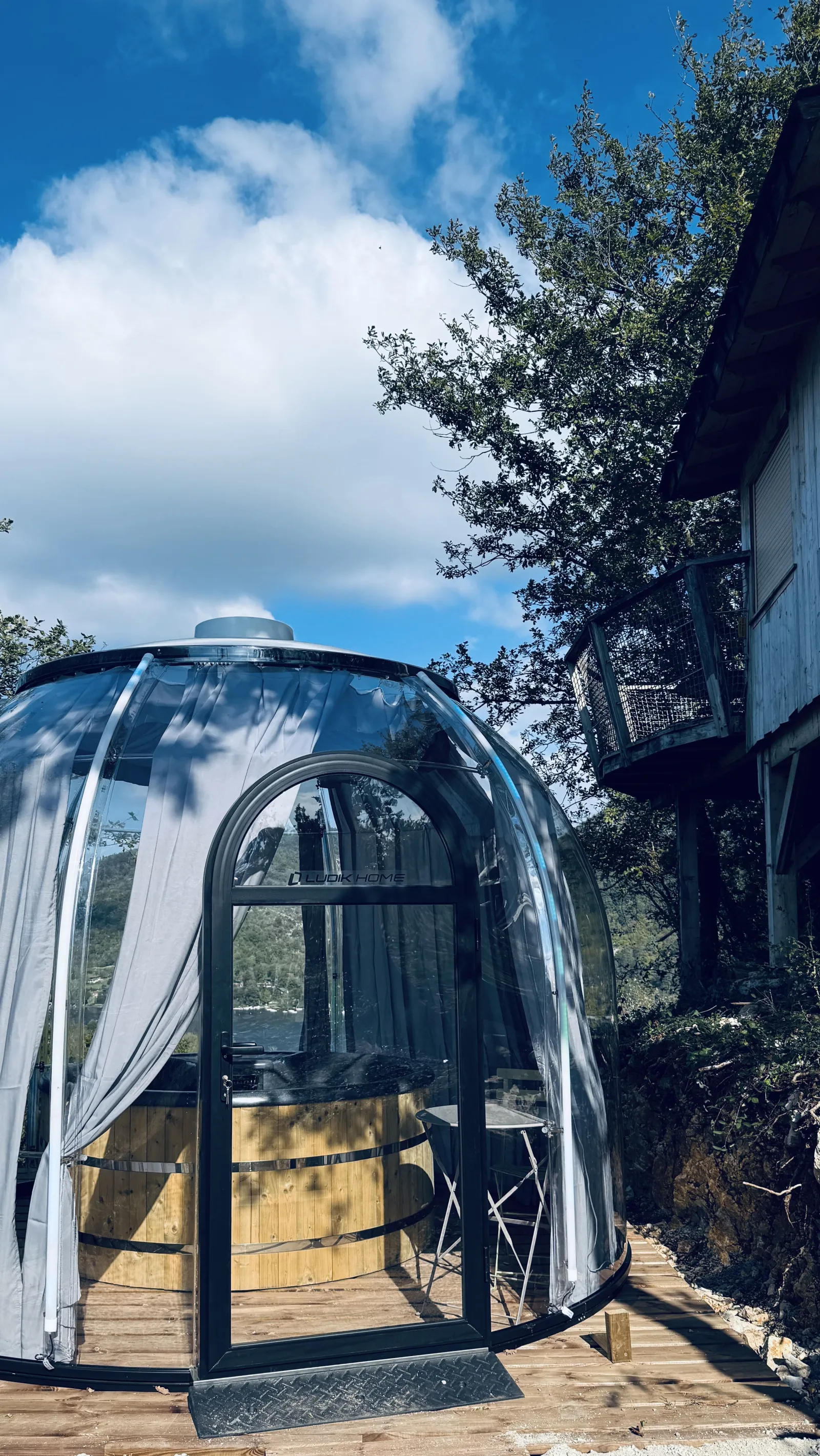 La Cabane La Pinède à Serrières-sur-Ain, photo 2