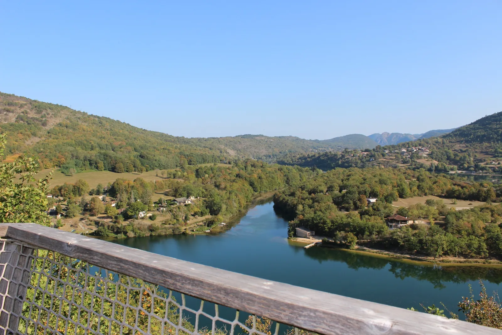 La Cabane La Sapinière à Serrières-sur-Ain, photo 7