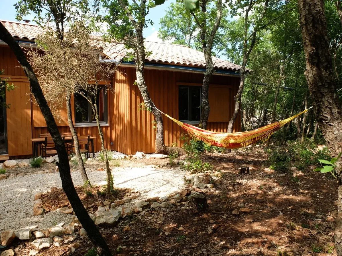Cabane des 1000 Pailles à Labastide-de-Virac, photo 2