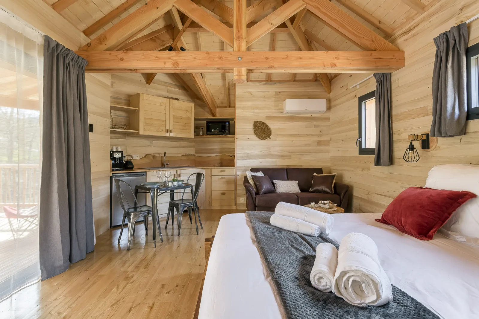Cabane Laurier à Satillieu, photo 2