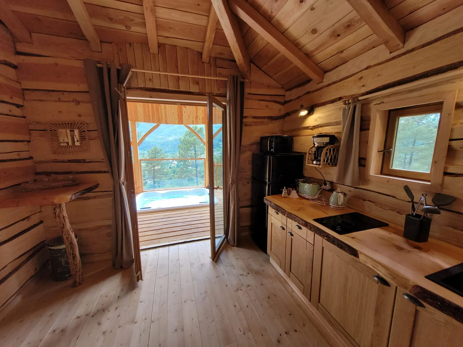 Cabane Cassiopée à Les Salelles, photo 7