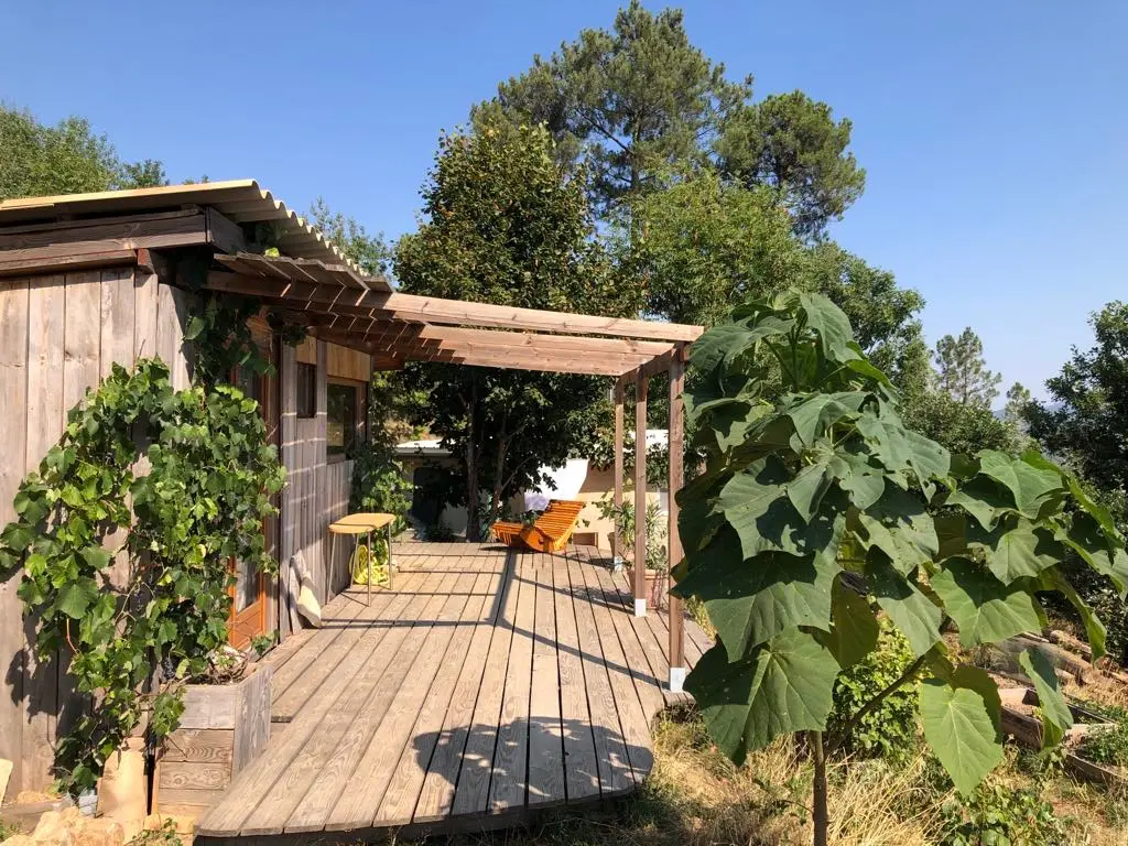 Cabane du rayon vert à Saint-Michel-de-Chabrillanoux, photo 3