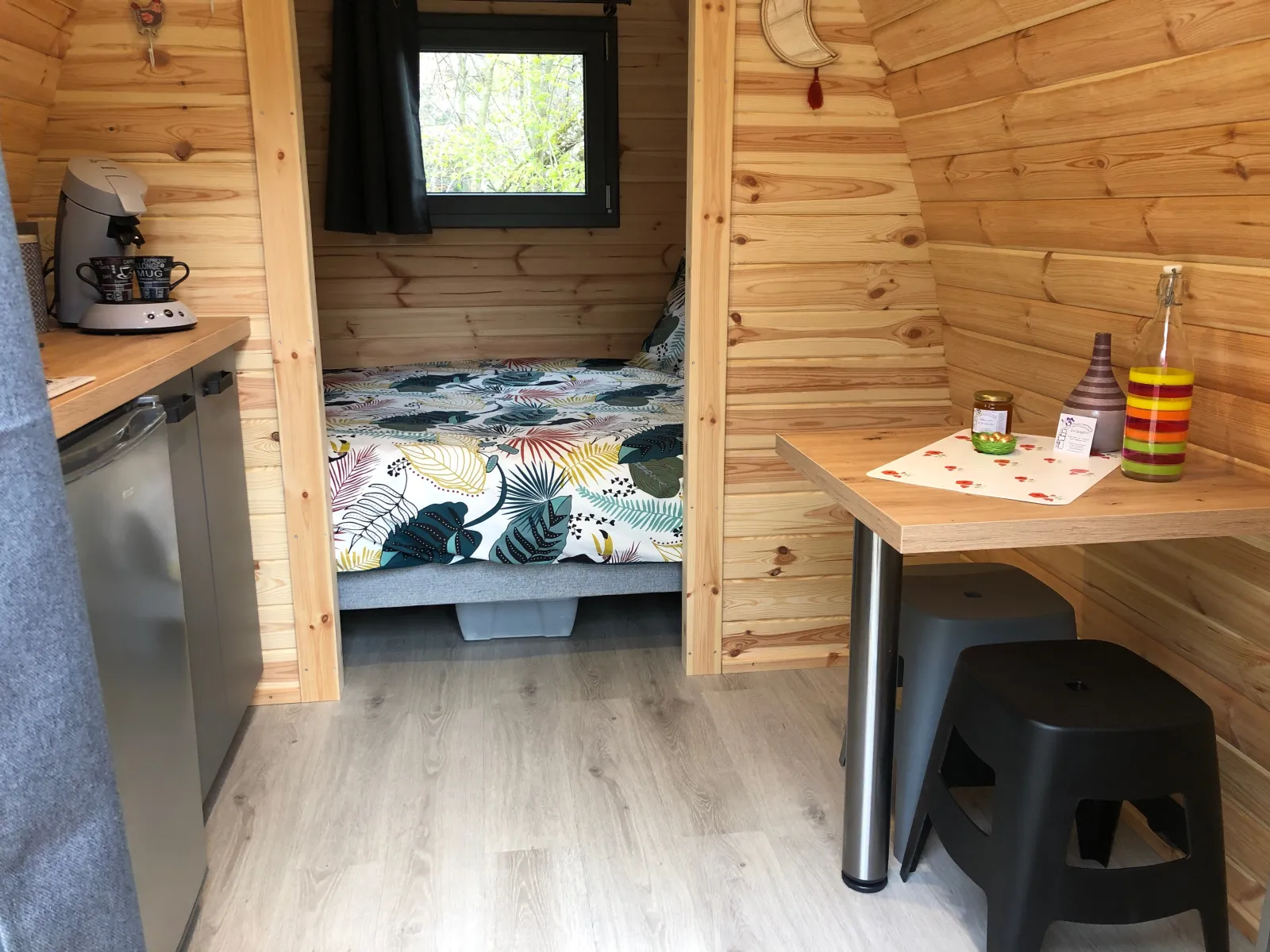 Cabane sous les châtaigniers à Nozières, photo 7