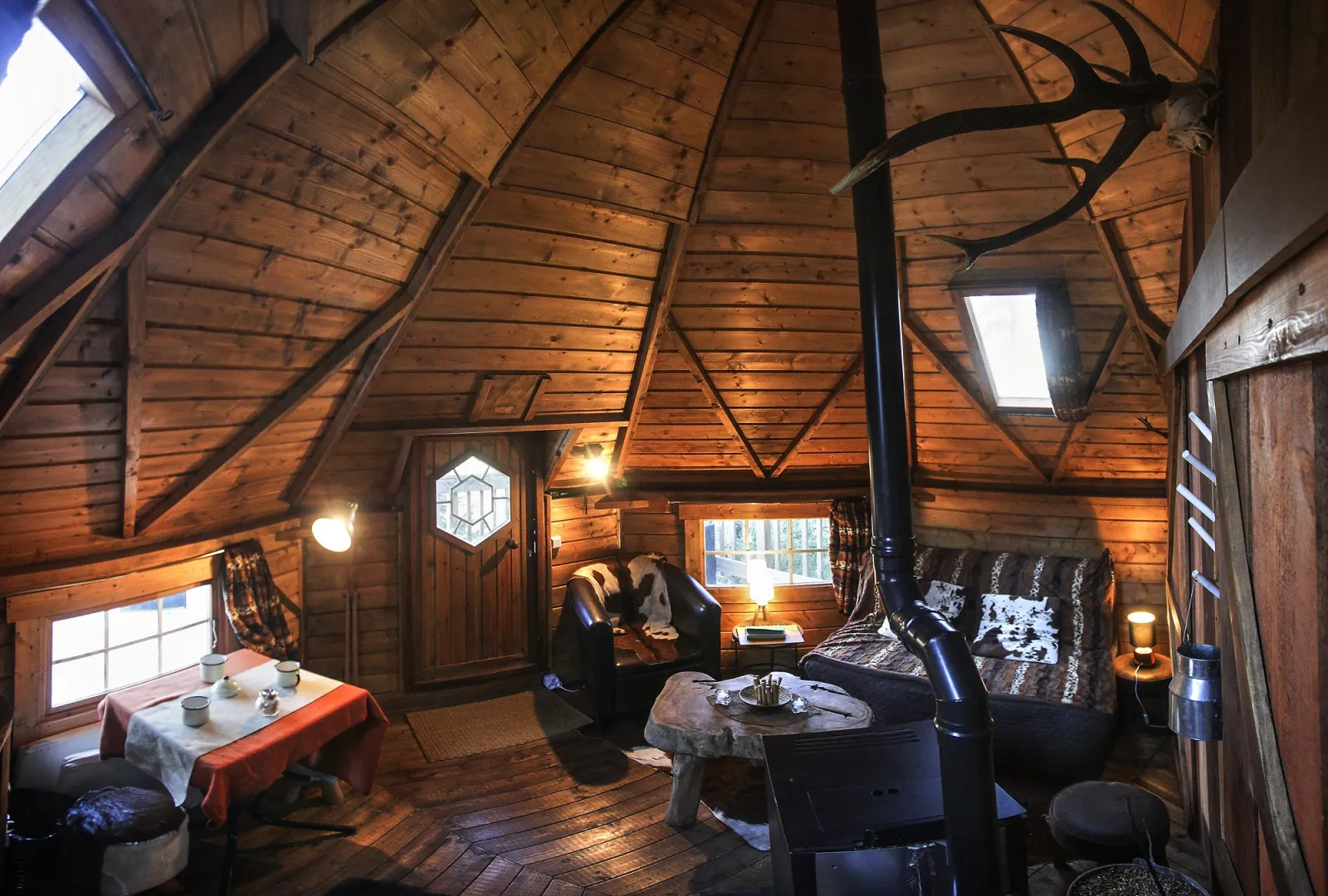 Cabane des Trappeurs à Cheylade, photo 3