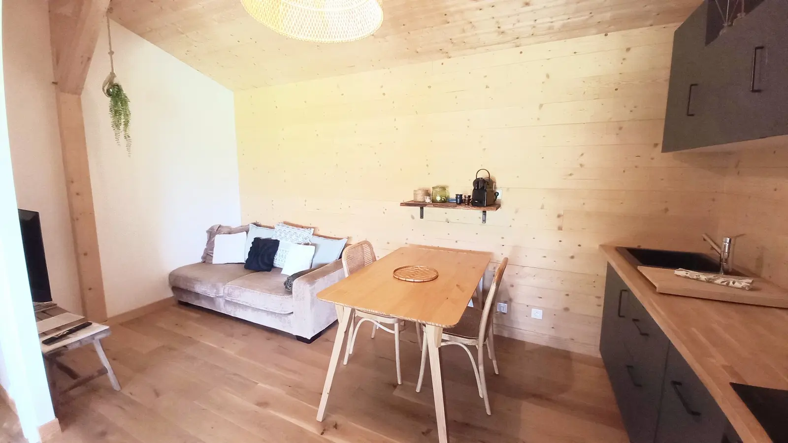 Cabane Spa Bambou à La Bégude-de-Mazenc, photo 6