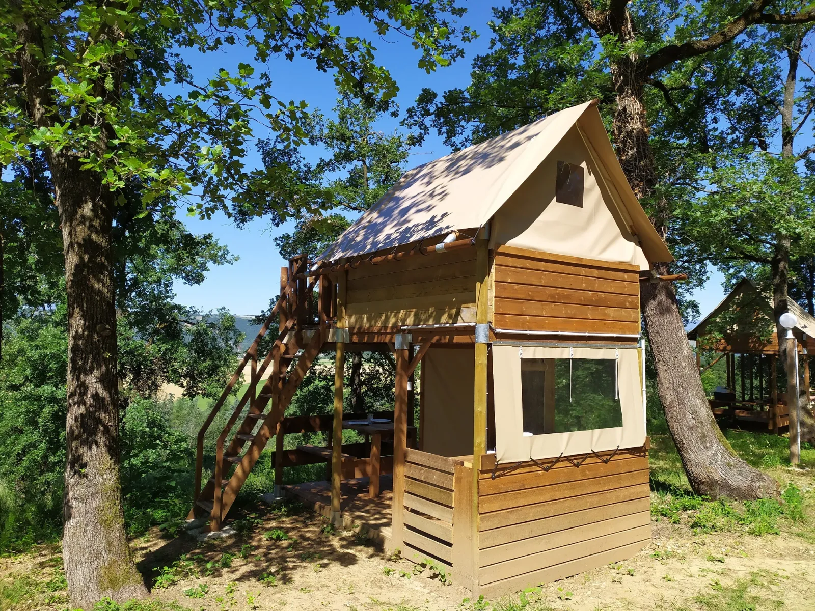 Cabane Perchée Duo, cabane à Albon