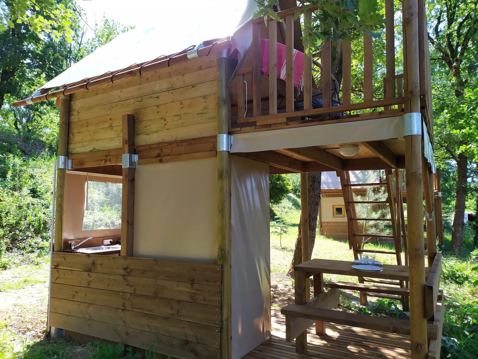 Cabane Perchée Duo à Albon, photo 2