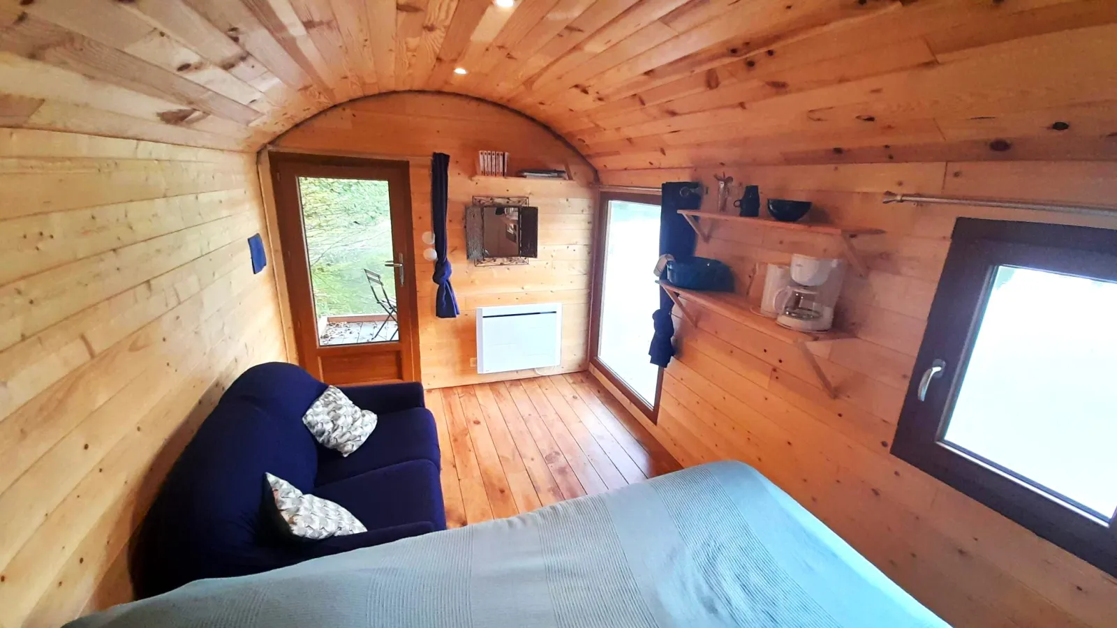 Tiny House du Lac à Condat-en-Combraille, photo 6