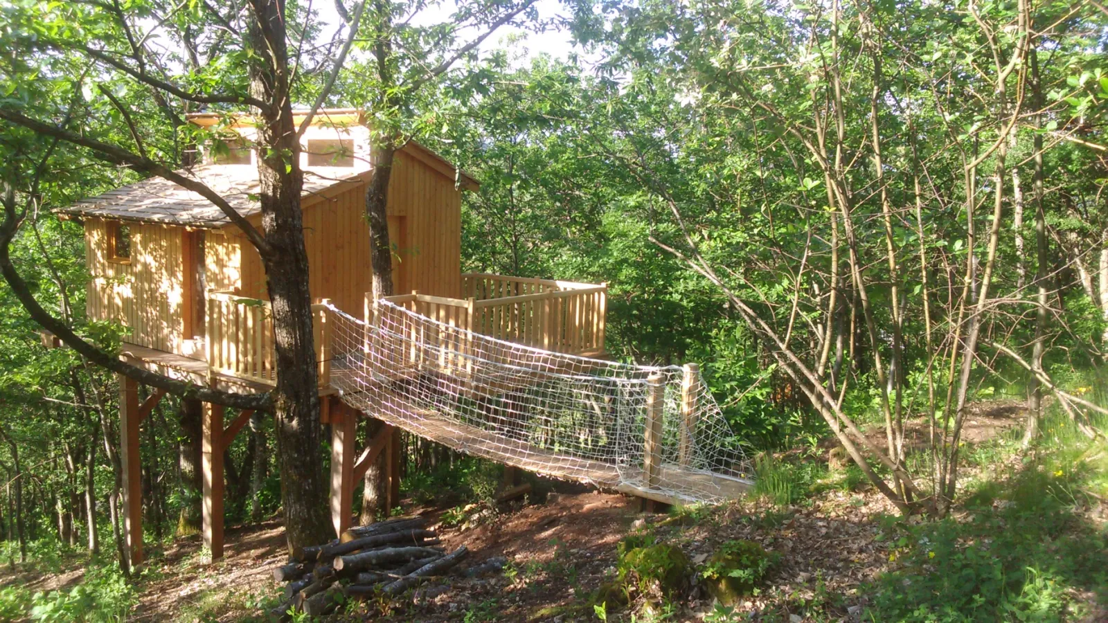 Cabane Clair de Lune à Quincié-en-Beaujolais, photo 2