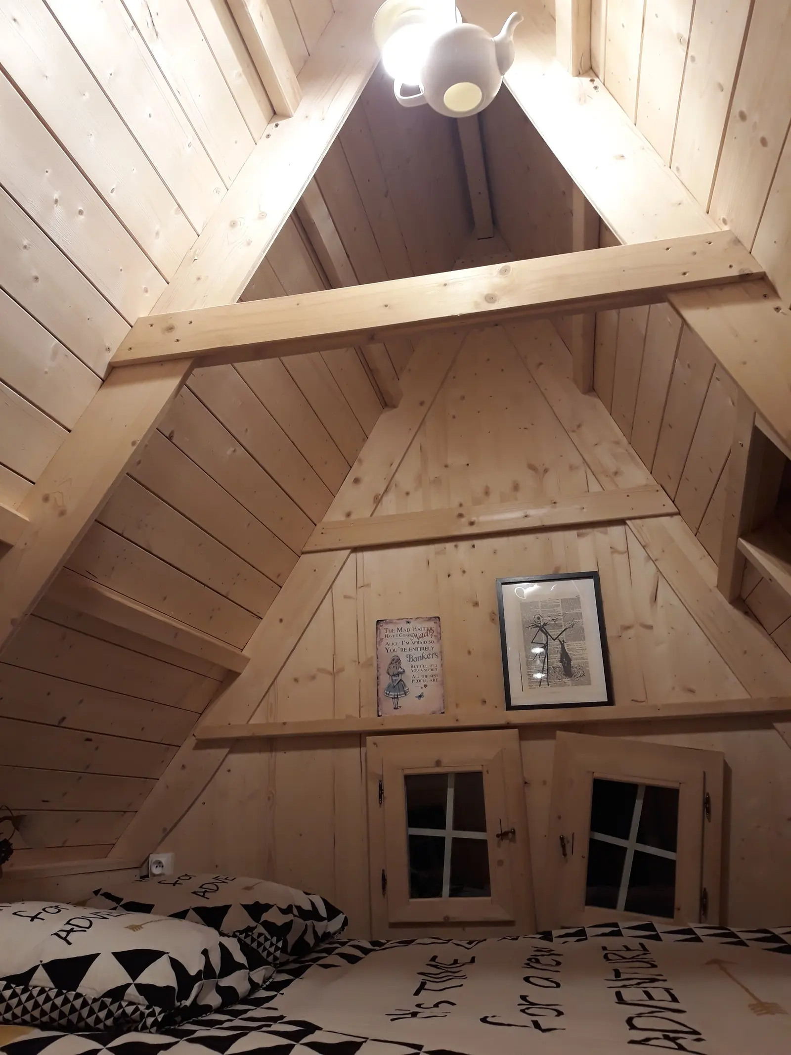 La Cabane de Mister Jack à Saint-Martin-sur-la-Chambre, photo 4