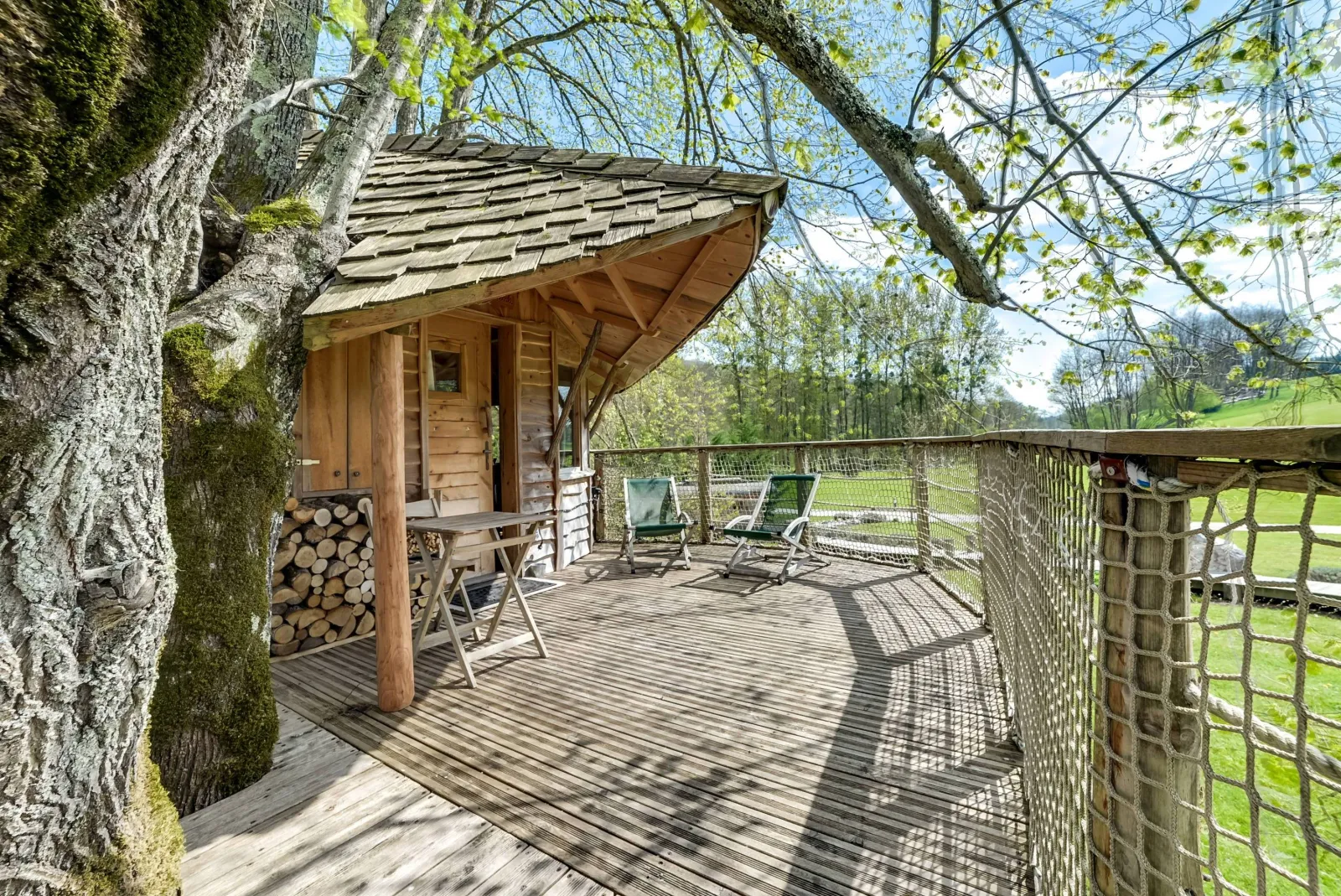 Cabane Spa des Tilleuls, cabane à Corcelle-Mieslot