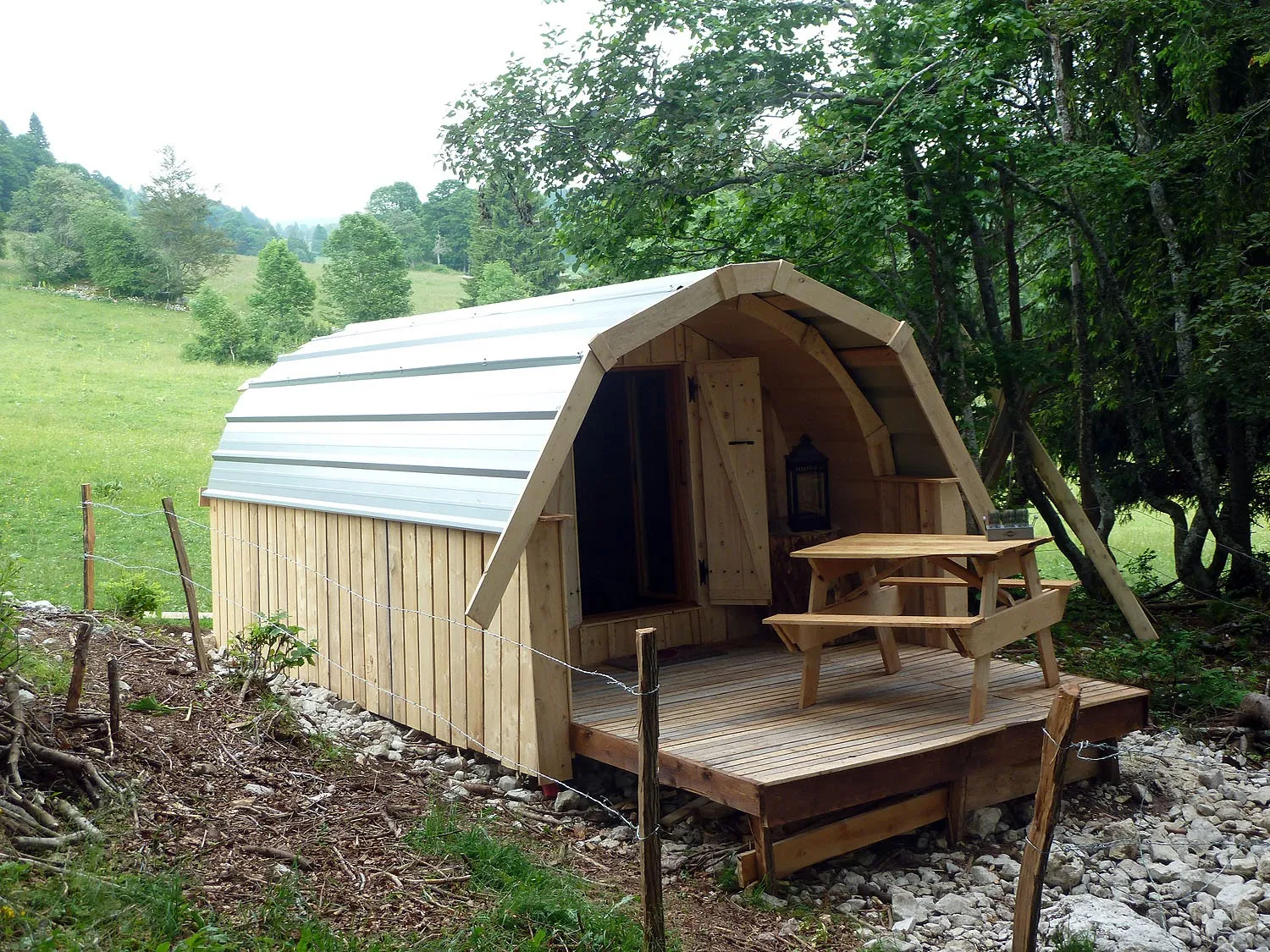 La Hutte de La Petite Échelle, cabane à Rochejean