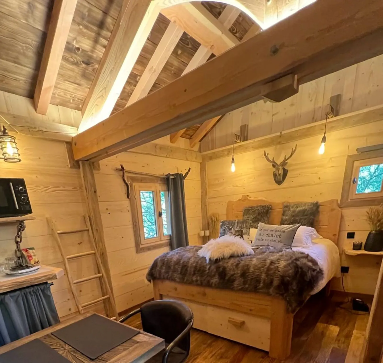 Cabane Champvent à Petite-Chaux, photo 6
