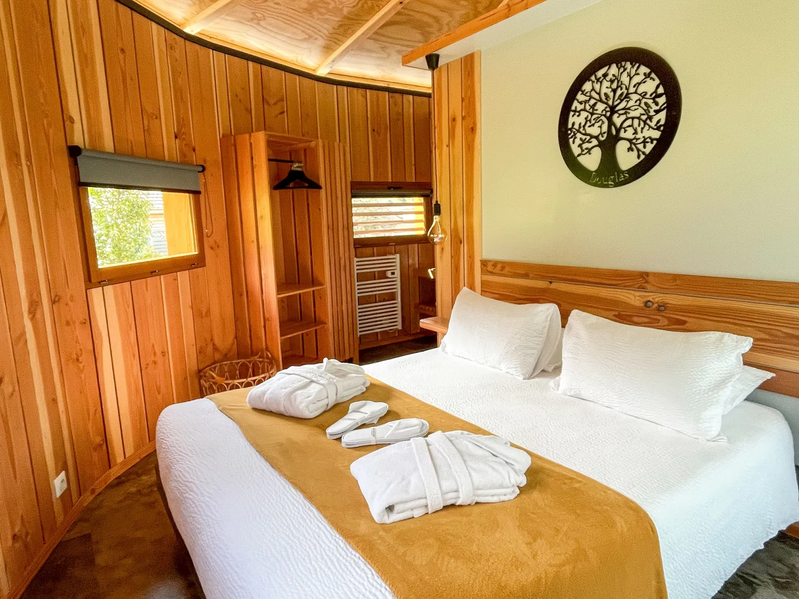 Cabane Douglas à Rothonay, photo 2