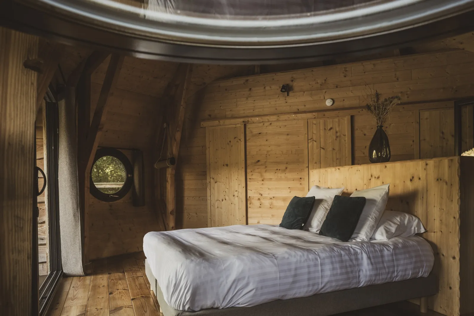 Cabane Spa Divine à Chassey-lès-Montbozon, photo 6