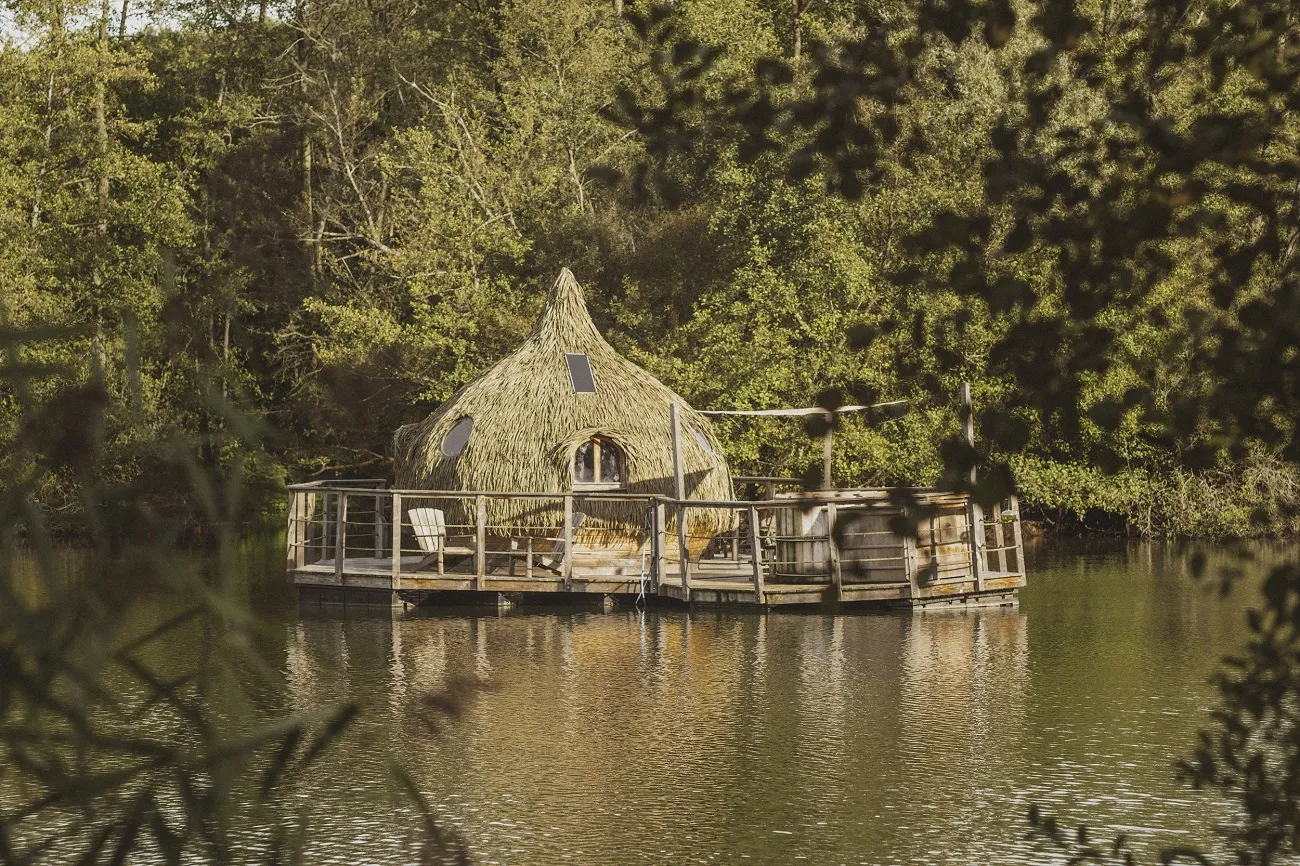 Cabane Spa Neptune à Chassey-lès-Montbozon, photo 4
