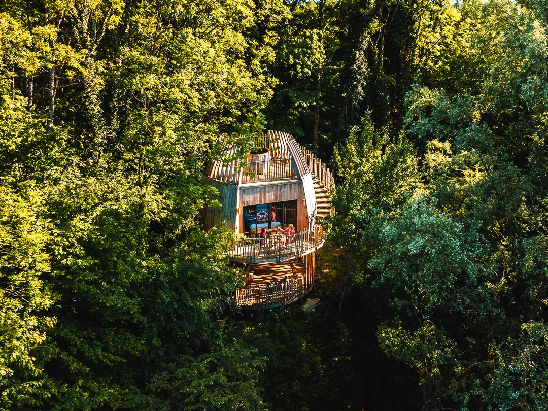 Cabane Spa Immersion à Chassey-lès-Montbozon, photo 2