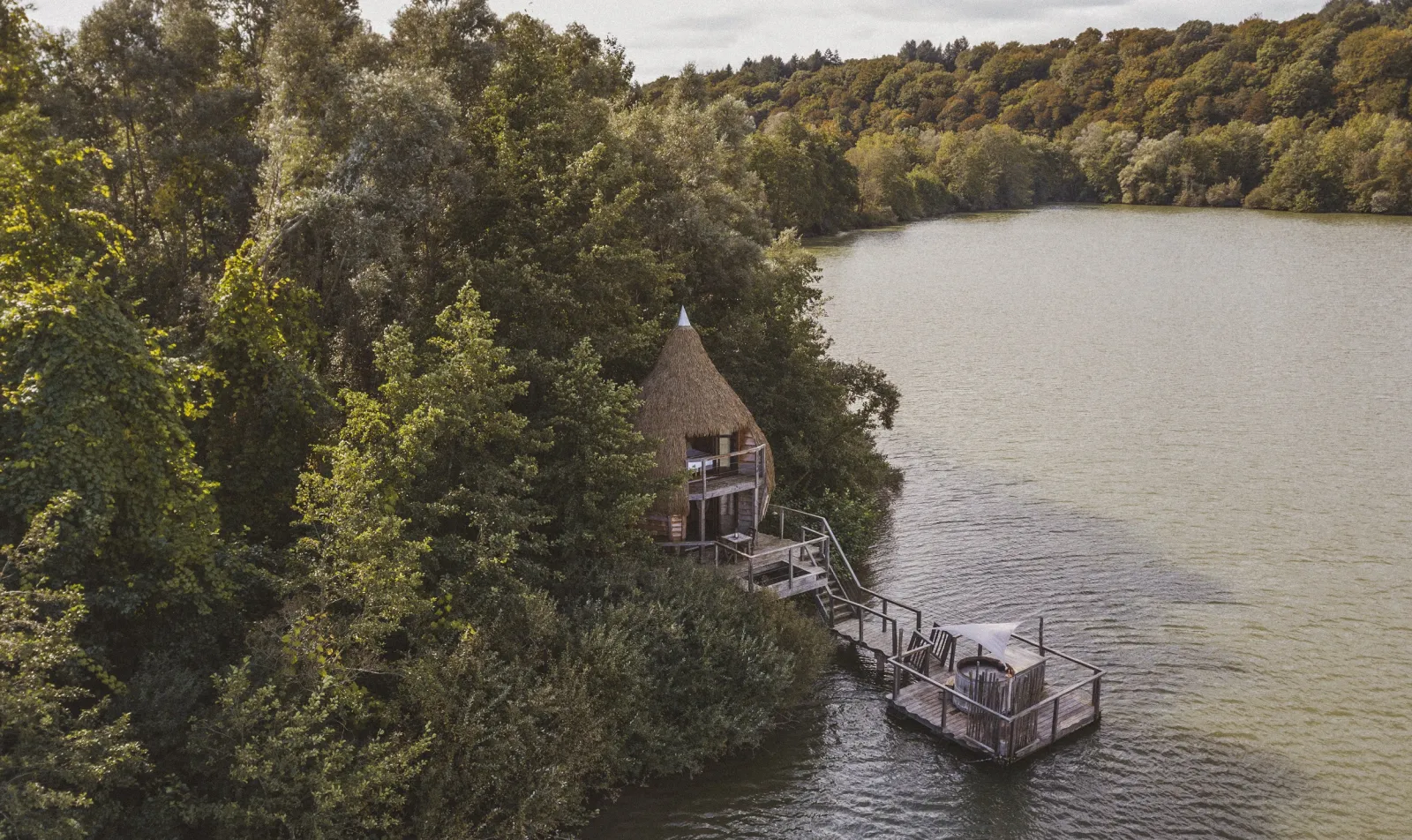 Cabane Spa Songe, cabane à Chassey-lès-Montbozon