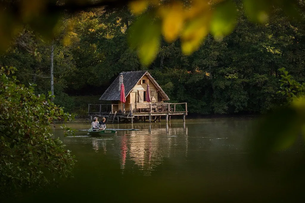 Cabane du Bout du Monde à Saint-Didier-sur-Arroux, photo 2