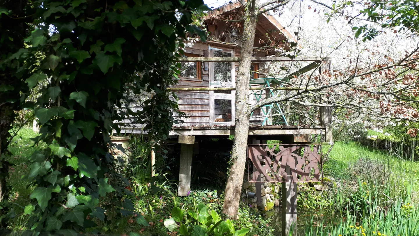 La cabane en Bourgogne, cabane à Charny Orée de Puisaye