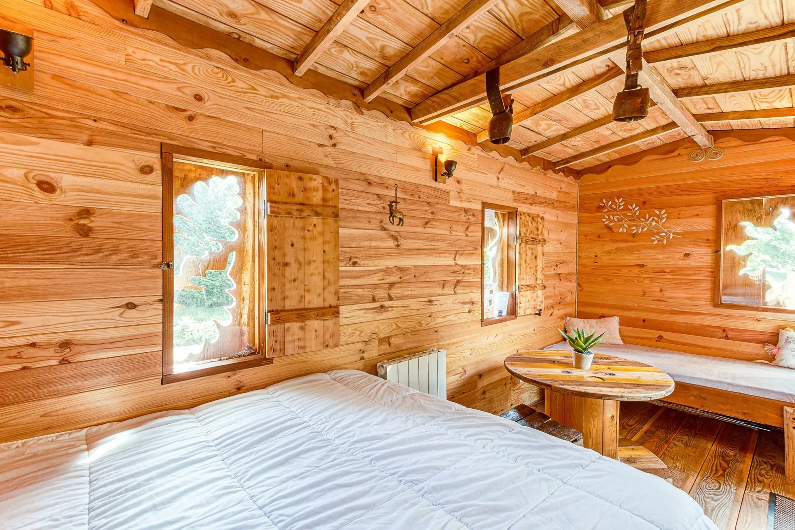 Cabane du Vieux Chêne à Descartes, photo 6