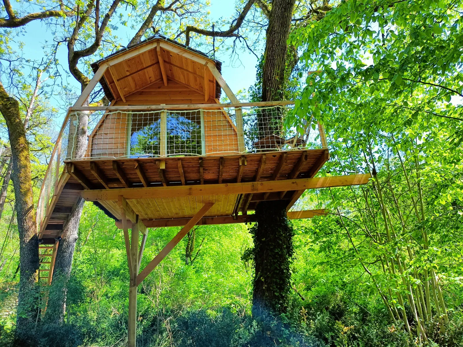 La Cabane perchée de Gizeux, cabane à Gizeux