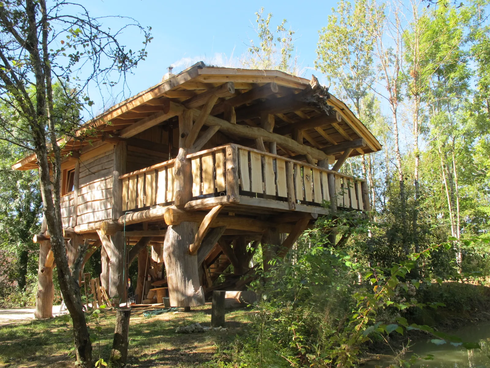 Cabane Spa du Pêcheur, cabane à Chennegy