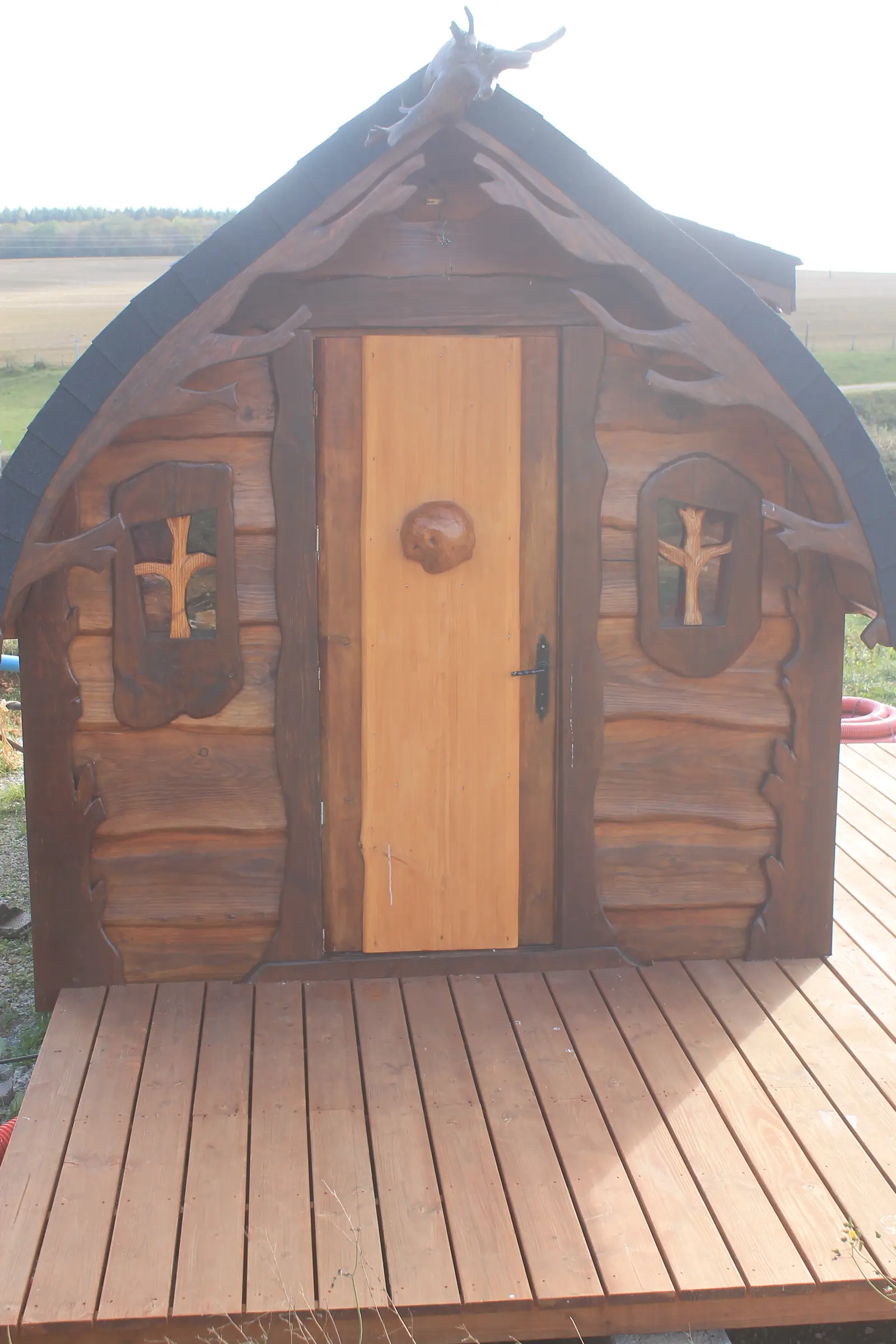 Chaumière de Nélya, cabane à Romain-sur-Meuse