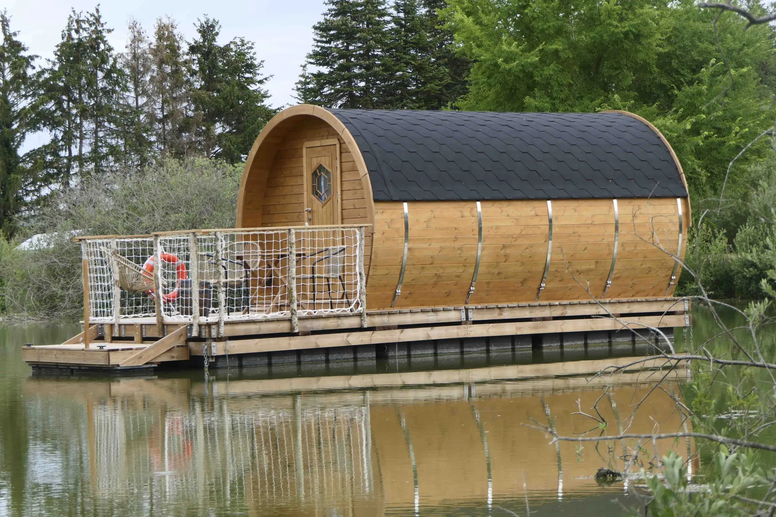 Le Tonneau Millésime, cabane à Givrauval