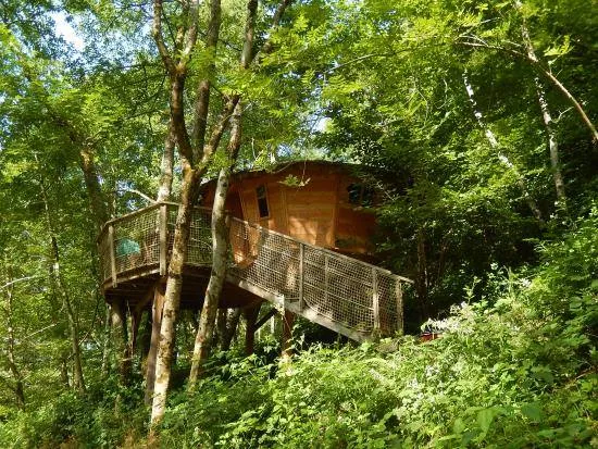Cabane le Petit Toit du Monde, cabane à Grandfontaine