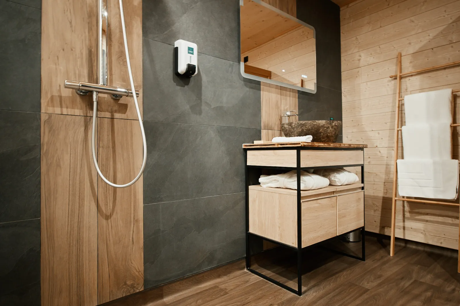 Cottage Spa Orion à Ville-sur-Illon, photo 7