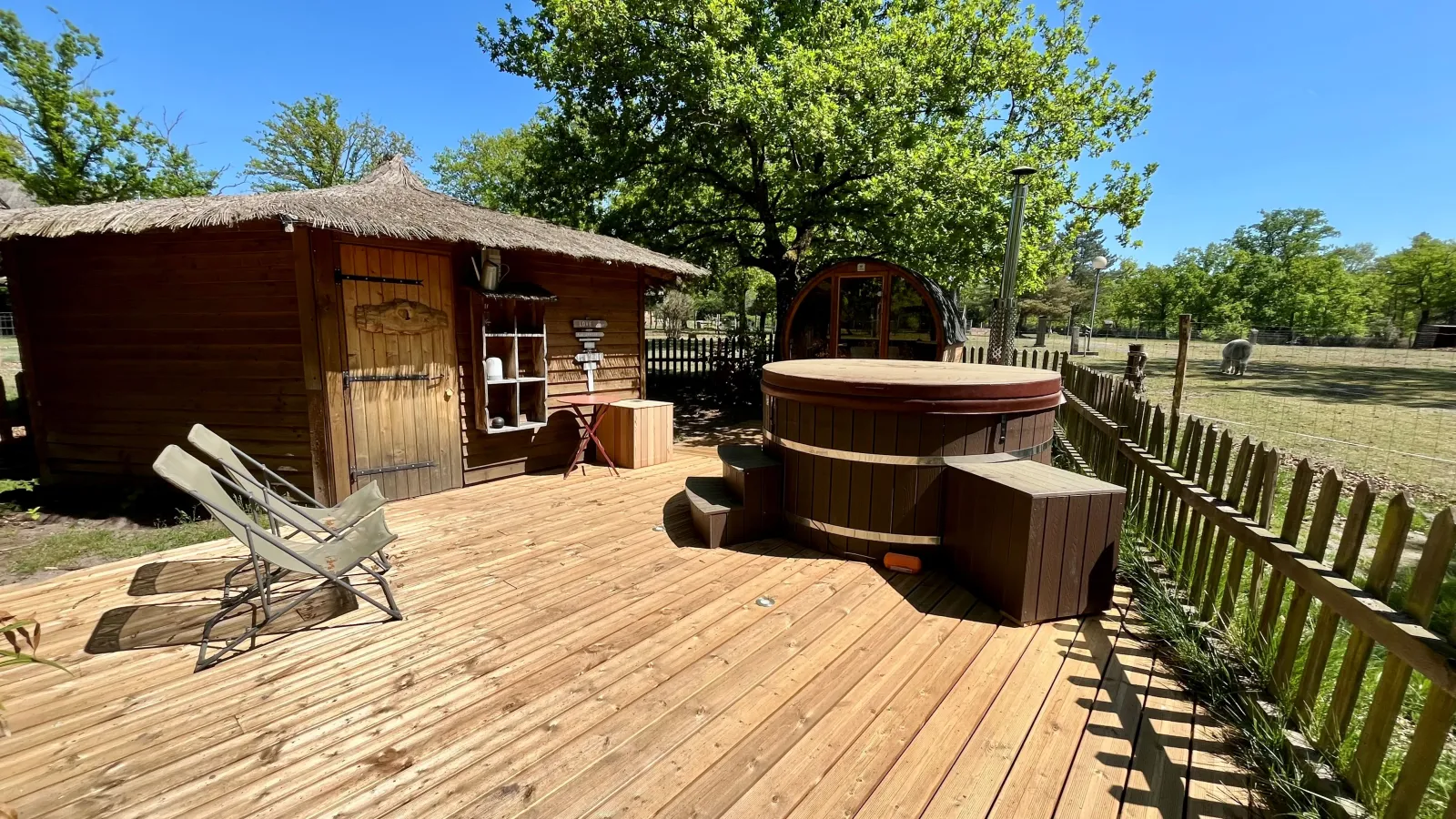 Cabane Spa et Sauna, cabane à Fère-en-Tardenois