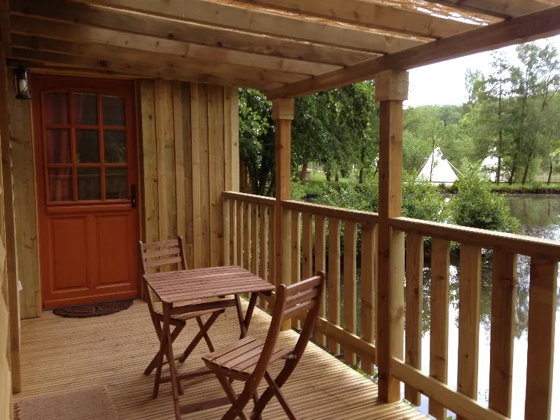 Cabane de D'jo, cabane à Cessières-Suzy