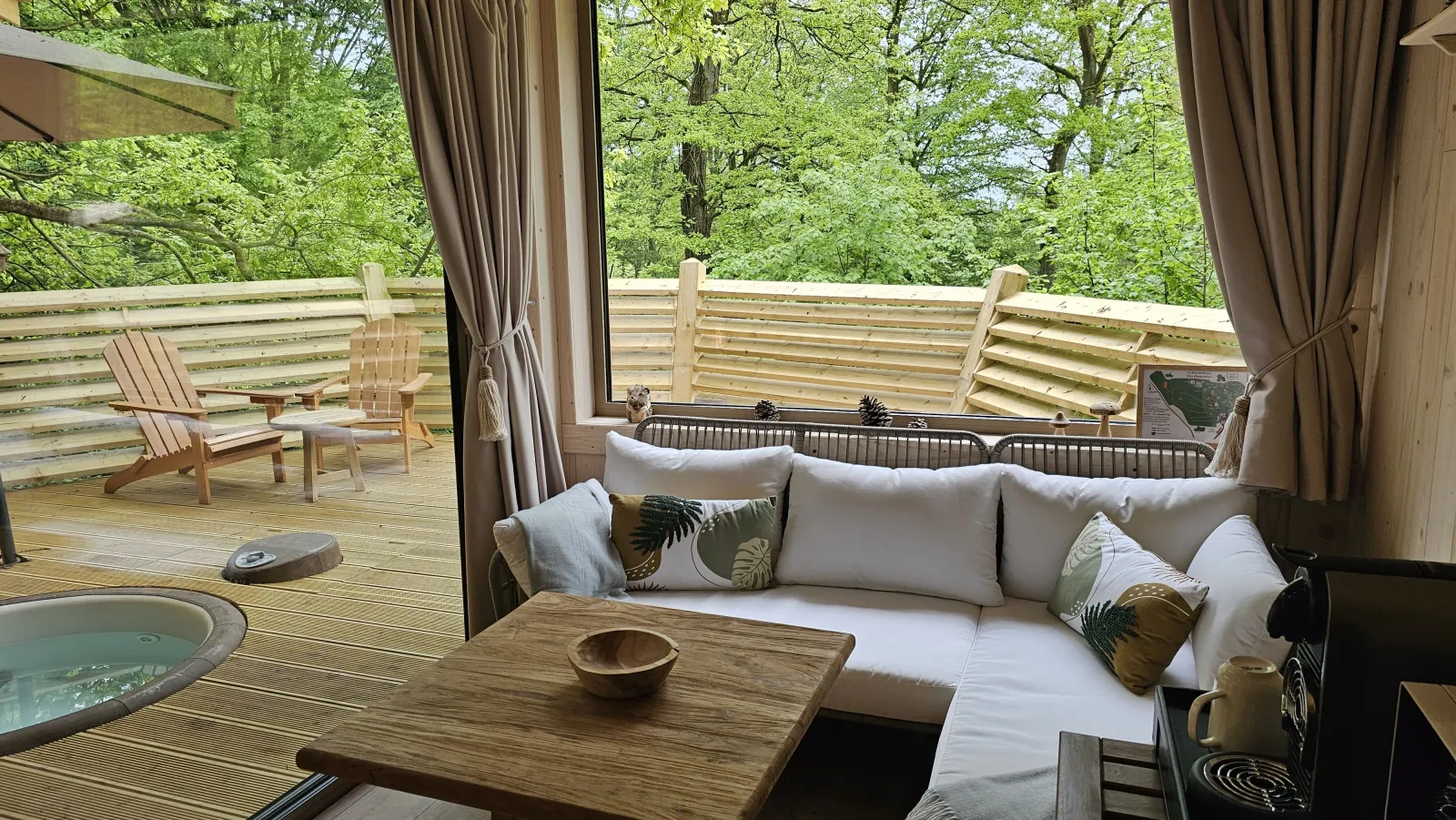 Cabane Spa Idylle à Rosoy-en-Multien, photo 6