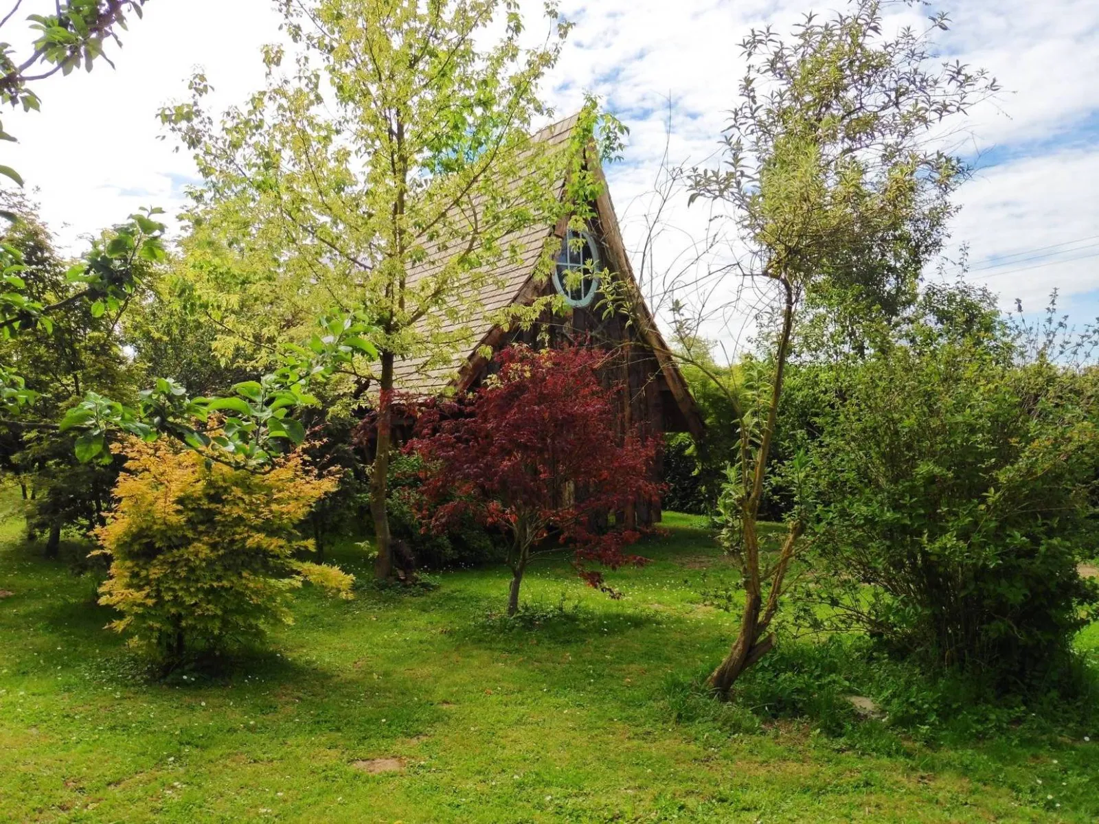 La Fée Oursinest, tiny house à Essuiles