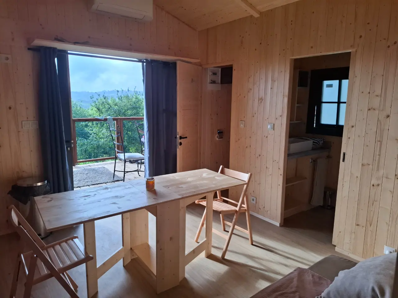 Cabane des Arts à Sadroc, photo 3