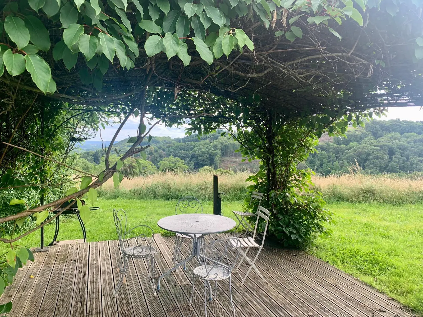 Cabane l'Ardoisière, cabane à Sadroc